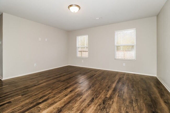 Photo - 11216 Tipton Rd