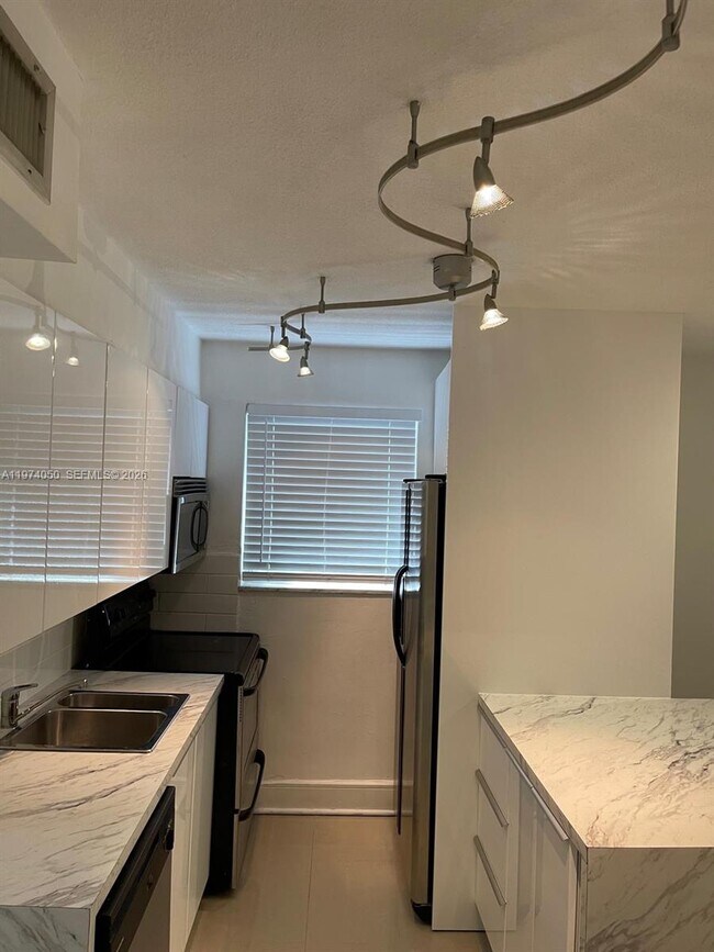 Photo - 1120 102nd St Unit 8