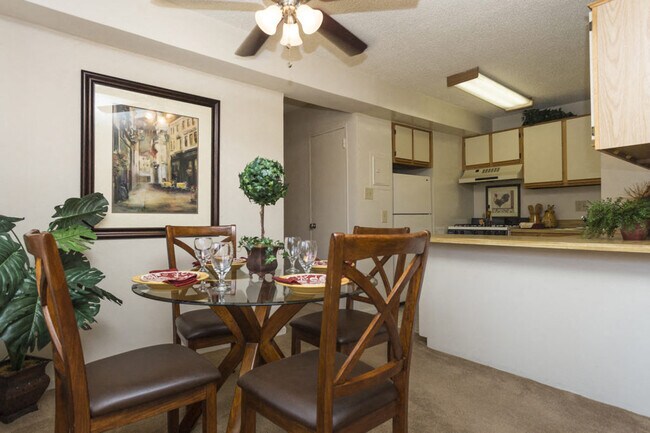 Photo - Friendship Crossing Apartamentos