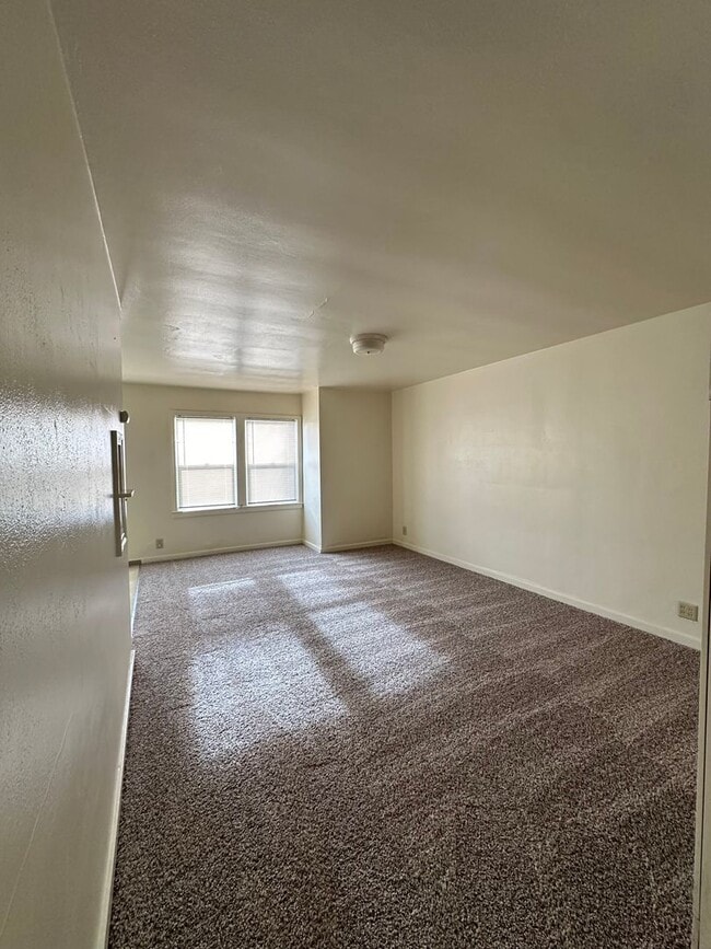 Photo - Charmholm Unit 3