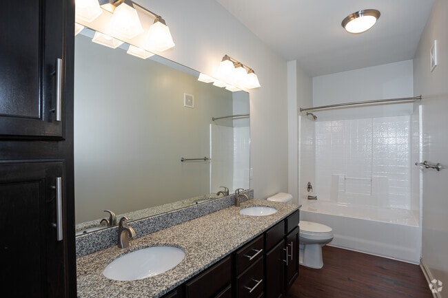 1HAB, 1BA - 781 ft² - The Reserve at Fountainview