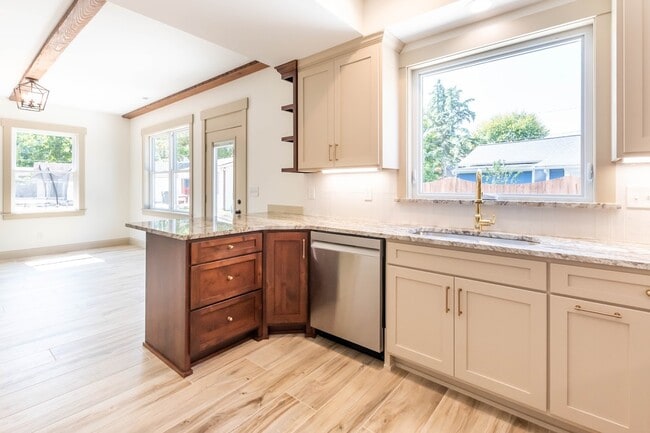 Photo - 261 Gay St Unidad B