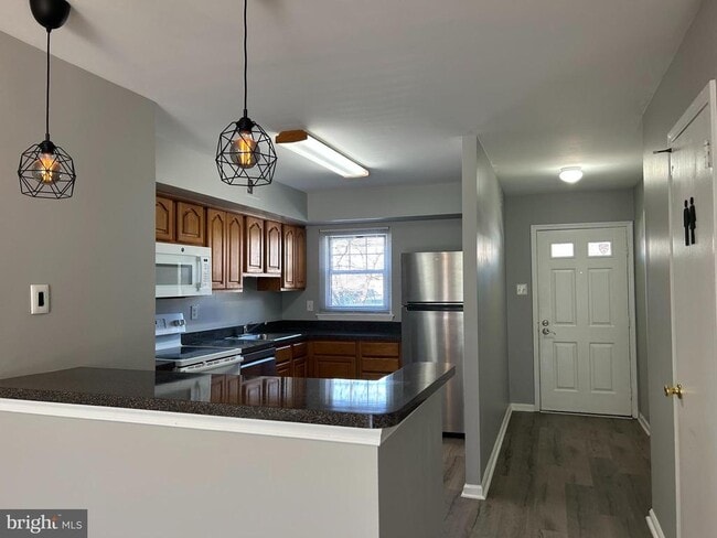 Photo - 29 Ramsgate Ct