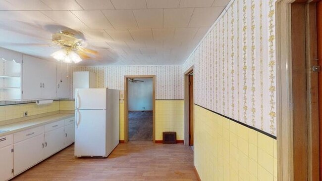 Photo - 312 8th St NW