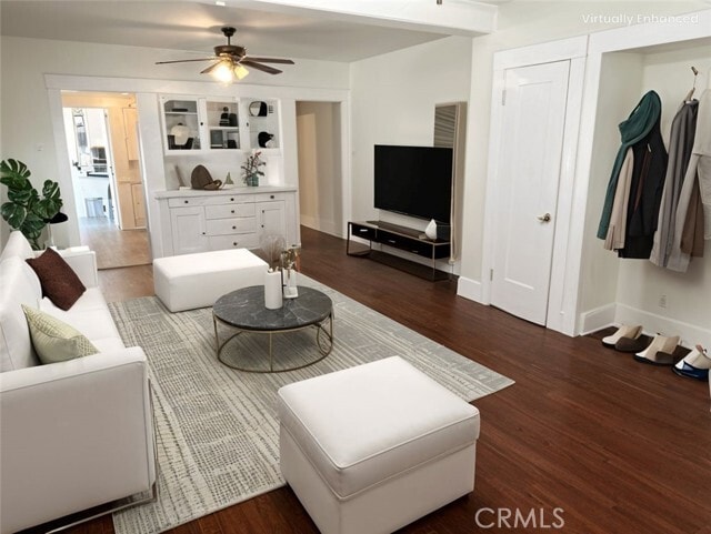 Photo - 937 W 10th St