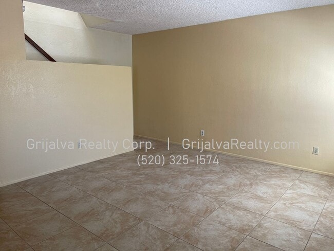1014 E 12th St Unit 1014