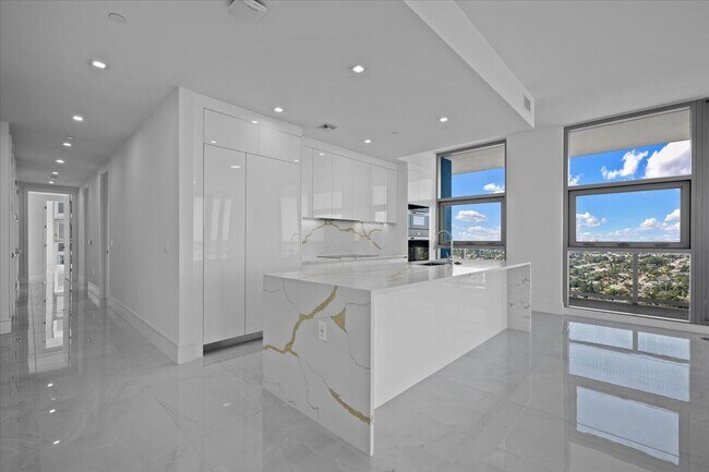 Photo - 220 Lake Shore Dr Unit 2223