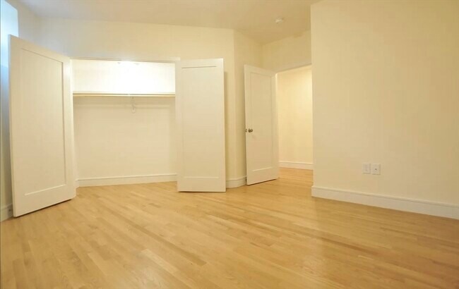 Photo - 46 Ridgemont St