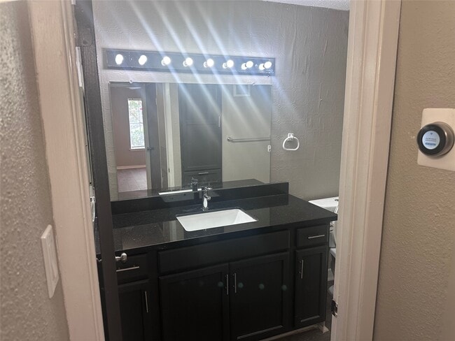 Building Photo - 7400 Bellerive Dr Unit 711 Rental