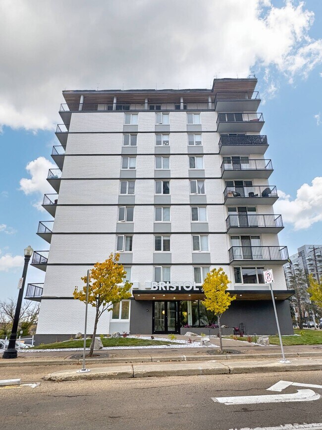 Photo - Bristol Tower