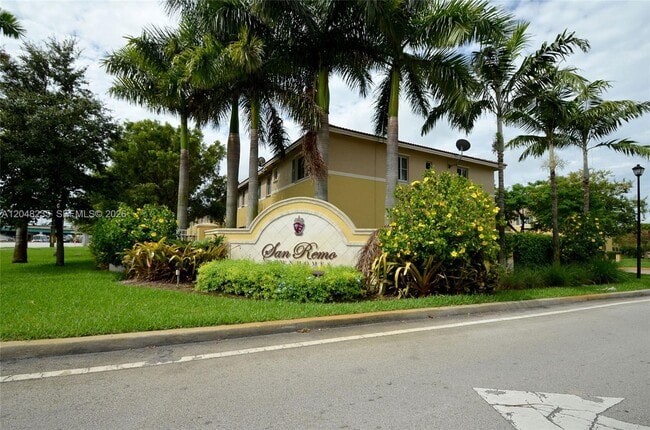 Building Photo - 6041 SW 19th Pl