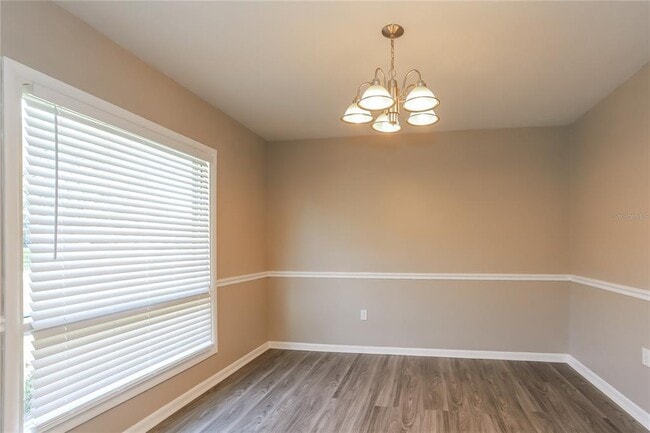 Photo - 609 Willow Run