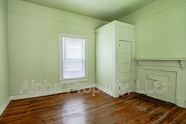 Photo - 115 4th St