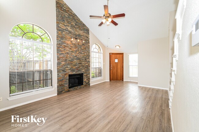 Photo - 601 Rancho Dr