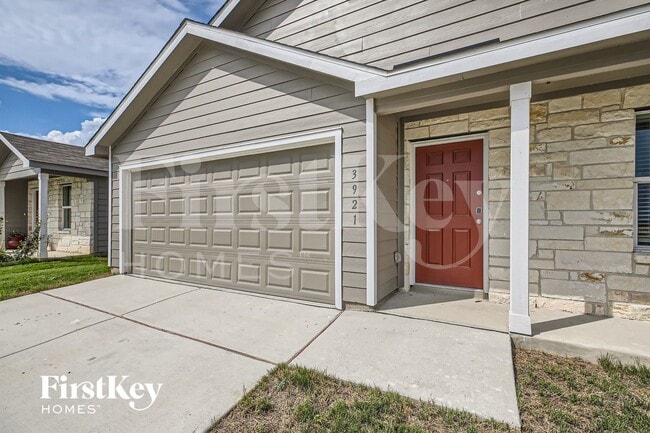 Photo - 3921 Far Horizon