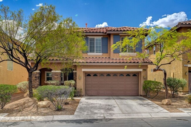 Building Photo - *MOUNTAINS EDGE 3 BED 2.5 BATH * COMMUNITY POOL, FITNESS CENTER, AND SPA *