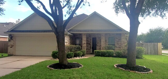 Building Photo - 10208 Forest Spring Ln Rental