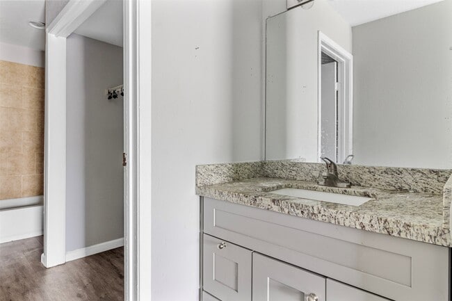 Photo - 8713 Village of Fondren Dr Unidad 8713