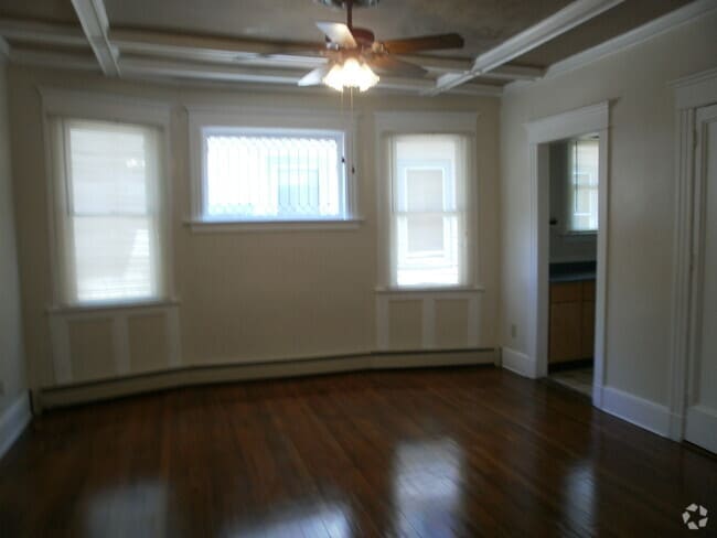 Building Photo - 405 Ellsworth Ave Unit 2ND FLOOR Rental