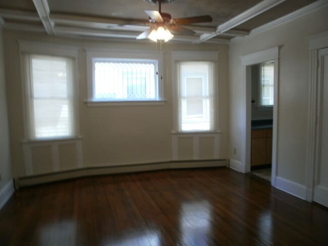 Photo - 405 Ellsworth Ave Apartamentos Unidad 2ND FLOOR
