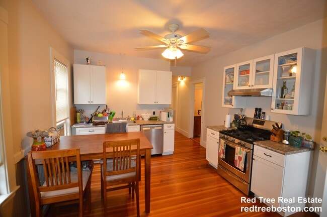 Photo - 43 Woodlawn St