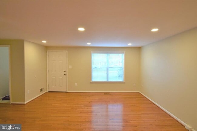 Building Photo - 6605 Briarleigh Way Rental