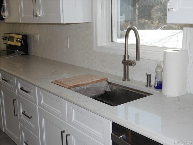 Photo - 18 Deer Crossing Dr