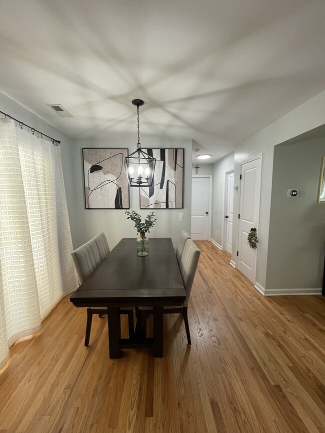 Photo - 624 Monger Ln