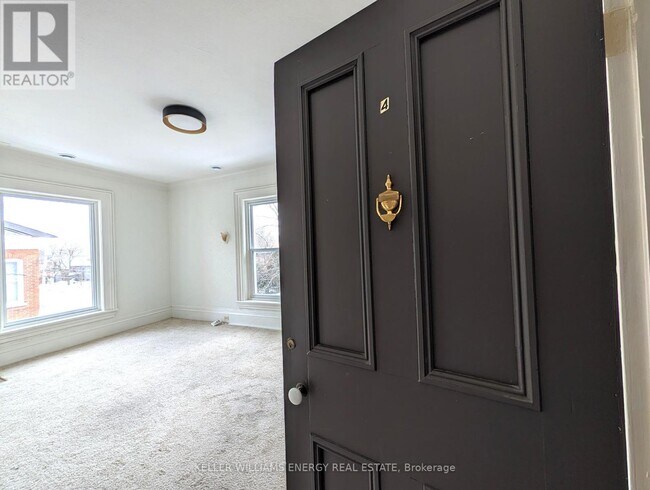 Photo - 35 King St Unité 4