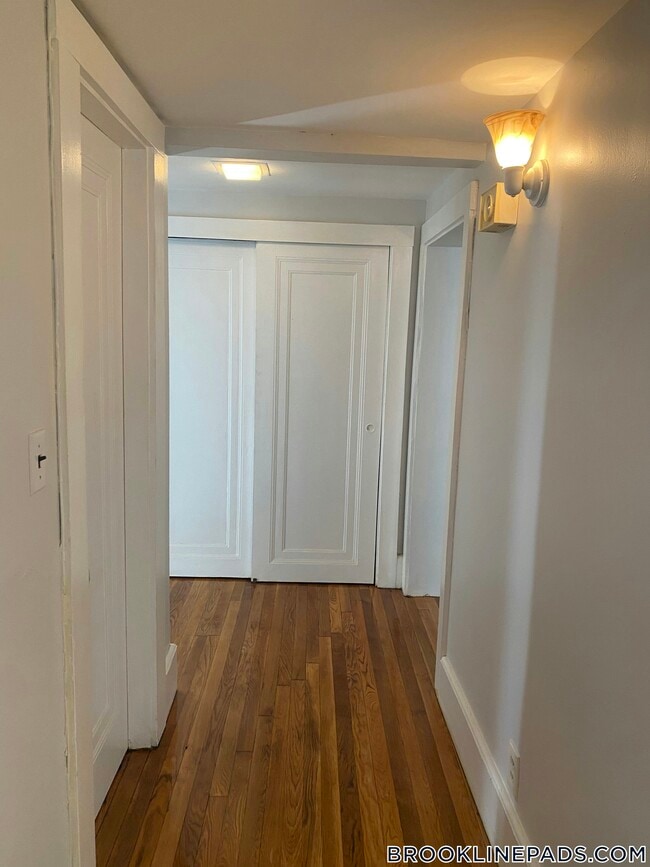 Photo - 211 St Paul St Unidad B