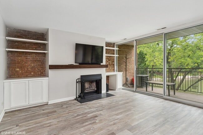 Photo - 1601 Fairway Dr Unit 2G