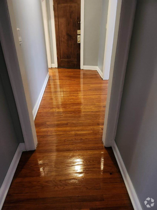Building Photo - 7700 S Ridgeland Ave Unit 3rd Floor Rental