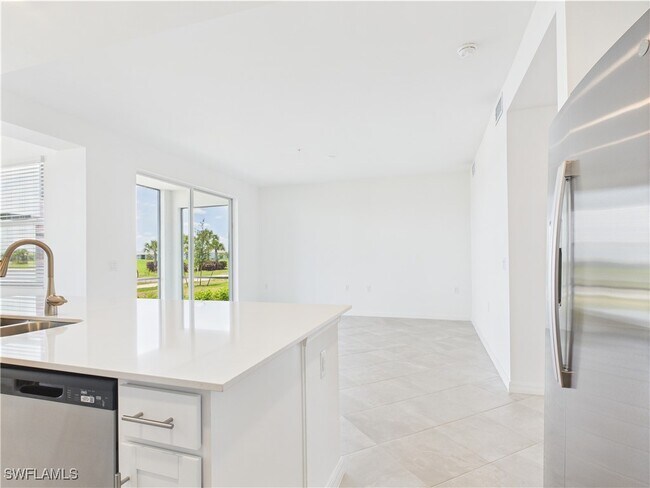 Photo - 5555 Double Eagle Cir Unit 3916