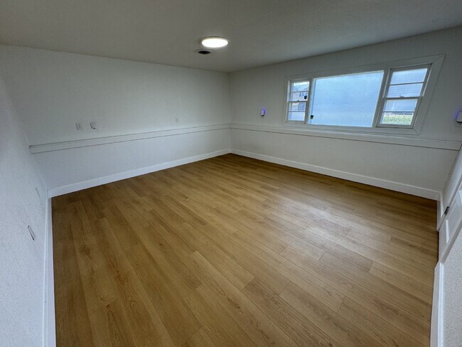 Photo - 1014 S Rosalie Ave