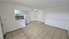 Building Photo - 6001 NW 61st Ave Unit 105 Rental