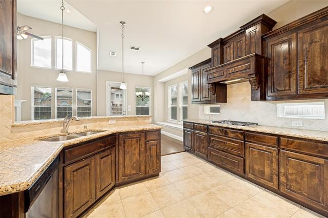 Photo - 2449 Kingsgate Dr