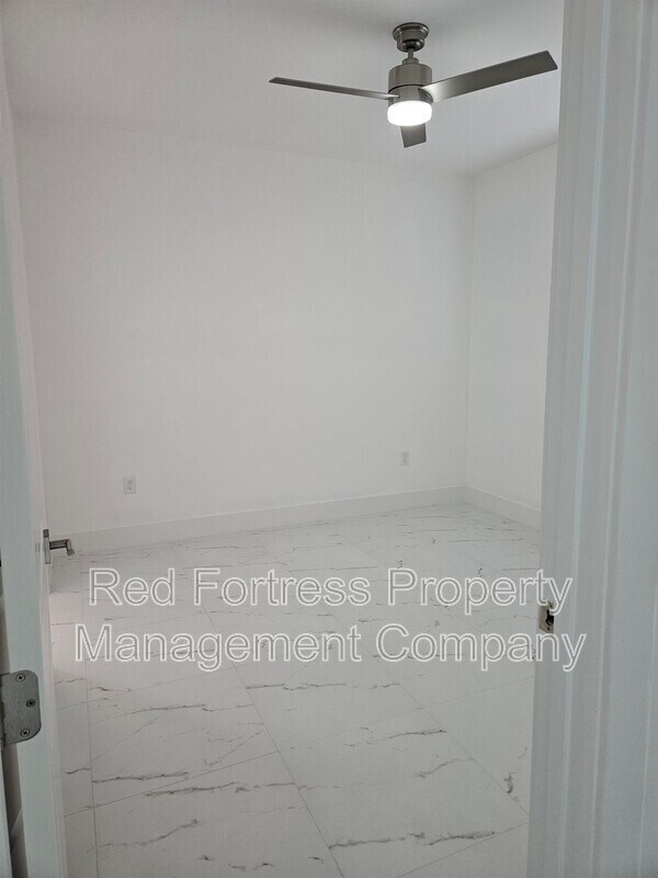 Photo - 5148 Centennial Blvd