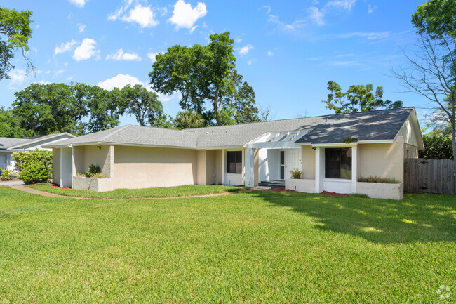 Building Photo - 5 Baywood Dr Rental