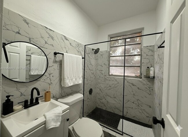 Photo - 1560 SW 5th St Unit 11