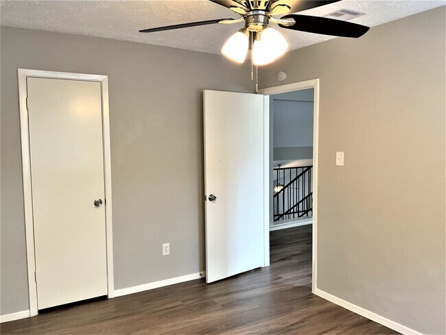 Photo - 2326 Meade Ct