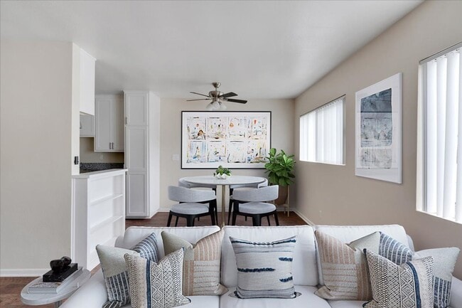 Photo - Melrose Place Apartments