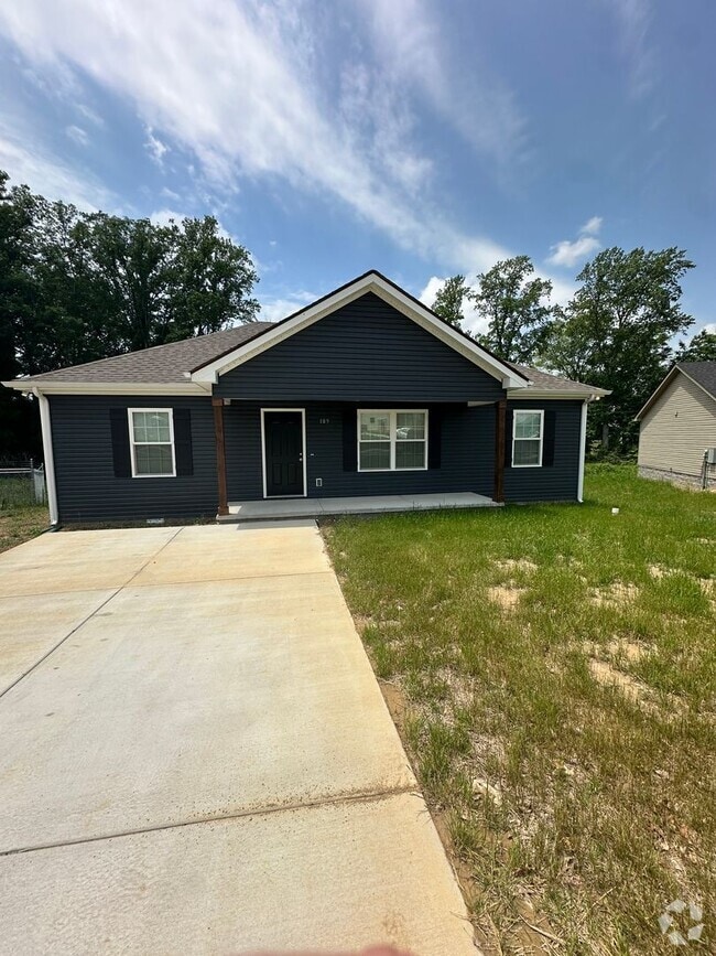 Building Photo - Brand NEW 3Bed 2Bath Home - Manchester!