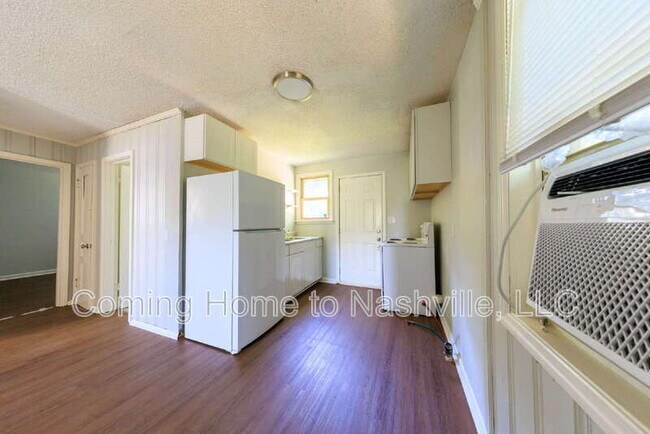 Photo - 410 Ewing Dr