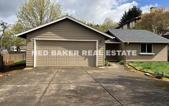 Building Photo - 3Bd/2Ba Single Story Home - Available to View!