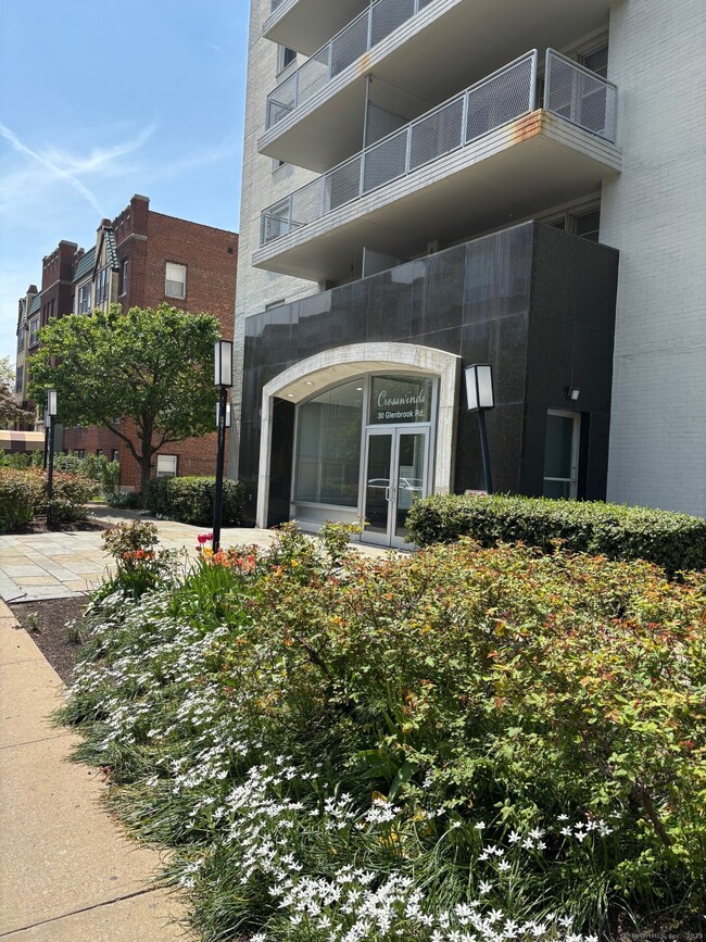 Photo - 30 Glenbrook Rd Unit APT 10C