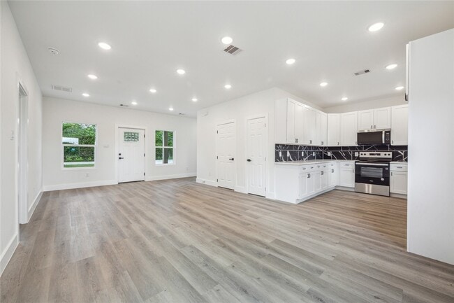 Photo - 3704 Avenue S