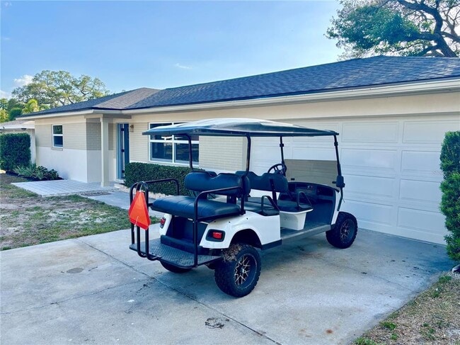 Photo - 644 Manor Dr W