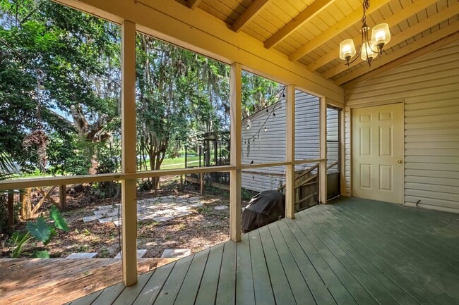 Building Photo - 2818 Par Ln Rental