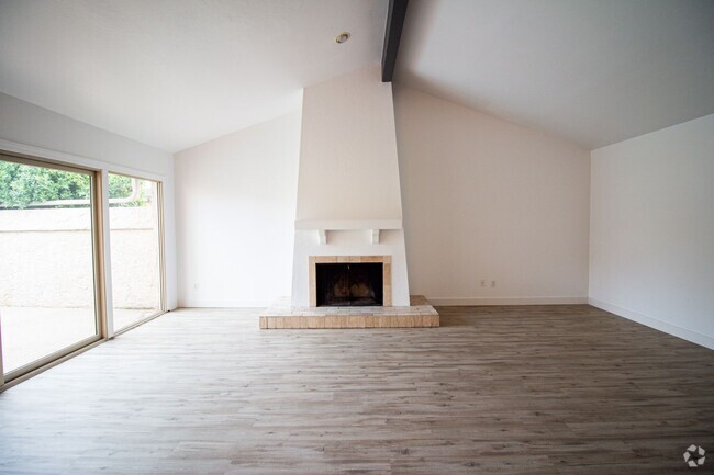 Building Photo - Scottsdale - McCormick Ranch Home - 3 Bedr...