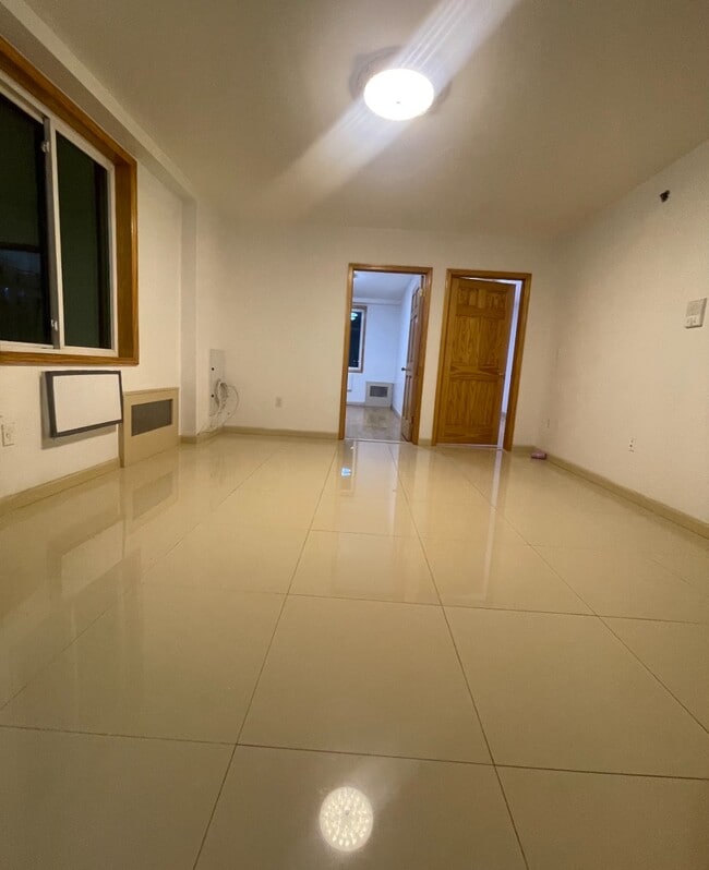 Photo - 6426 Queens Blvd Unit #6D